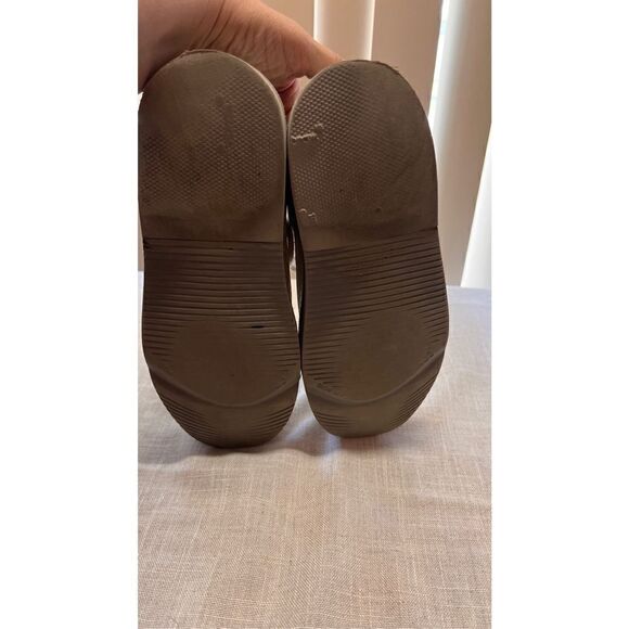 THE BODY SHOE BEIGE HUSH PUPPIES MALL WALKER MENS SIZE 6 wide - Picture 10 of 11